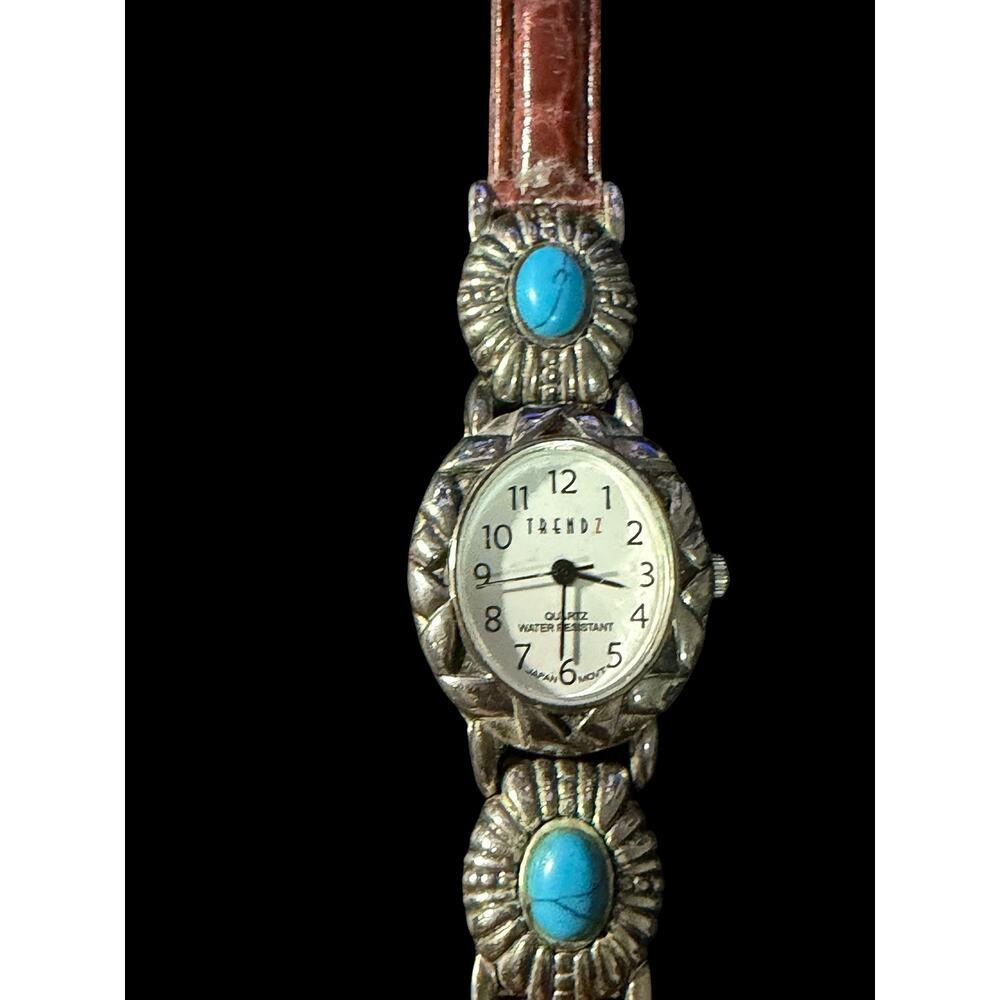 TRENDZ Women's Quartz Watch Turquoise Accent Silver Tone Brown Leather Strap